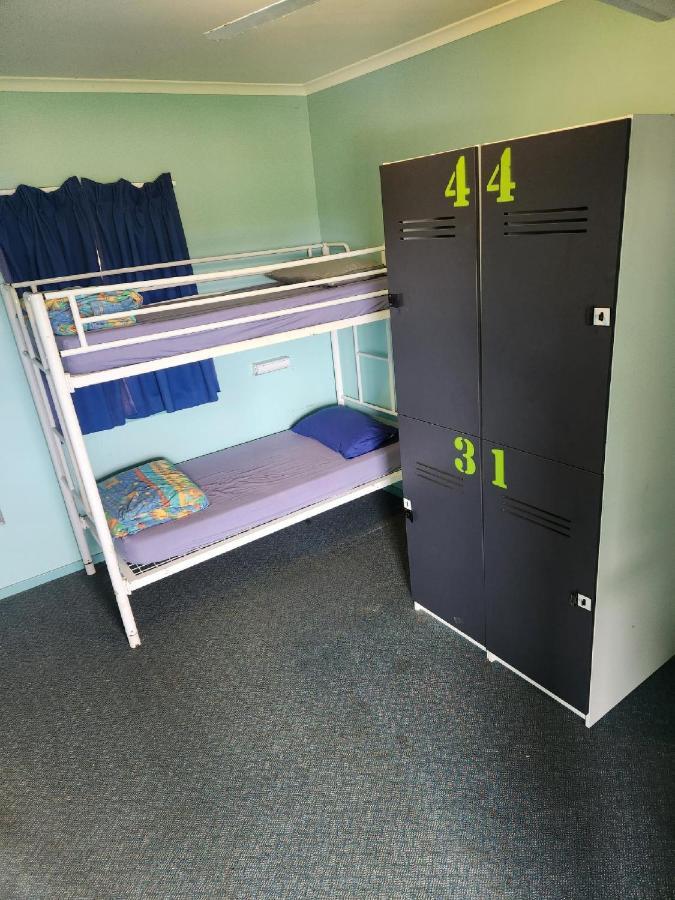 Jetty Blue Backpackers Hostel Coffs Harbour Ruang foto